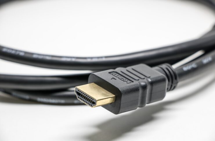 flat or round hdmi cable for your home theater?